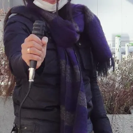 栗原優 with 鈴木峻、佐藤佳雄<br>街頭行動<br>at 数寄屋橋公演+有楽町マリオン横、同時多発<br>photo by ichiro matsui<br>2014.2.16.